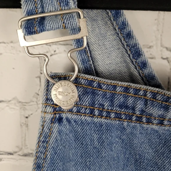 ONLY | Karlie denim Spencer pinafore dress - Picture 2 of 7